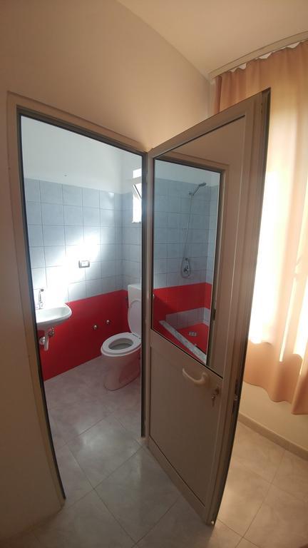 Green Garden Guesthouse Shkoder Bagian luar foto